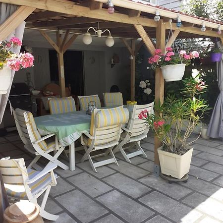Gite Et Chambre D'Hote Saint Jacques 로슈 외부 사진